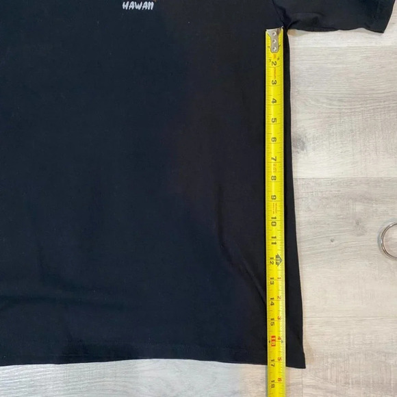 Hawai'i Shirts with Shark Graphic Print Mens Short Sleeve T Size  L - Picture 10 of 14